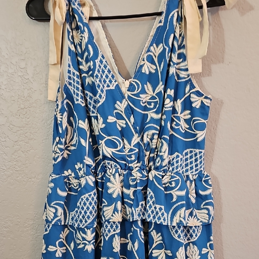 NWT Moon River Blue and White Floral Ruffle Maxi Dress Womens Large - Picture 4 of 11